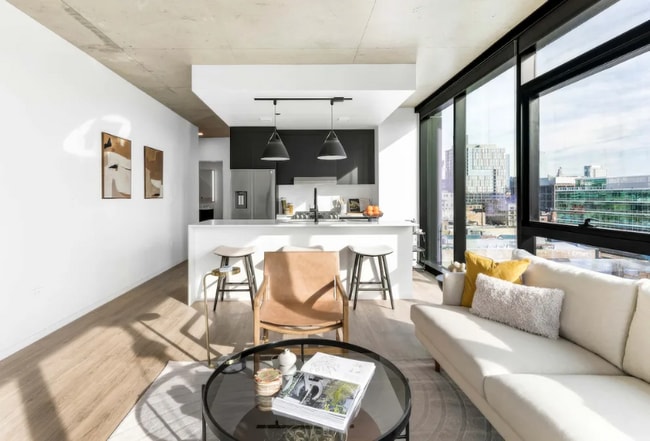 Photo - 1245 W Fulton St Apartment
