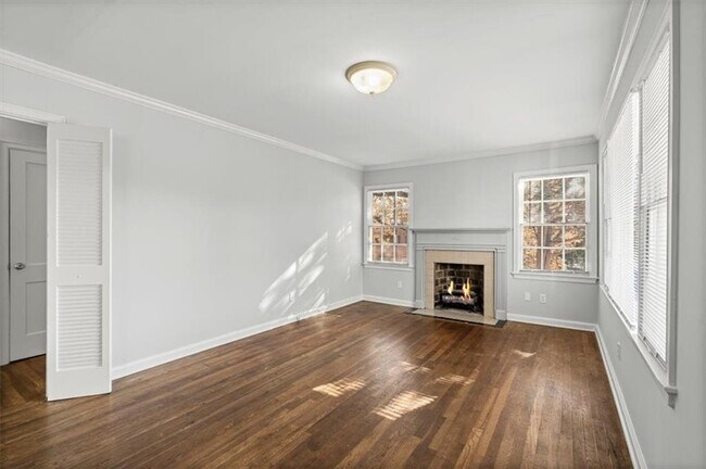 Foto del edificio - 449 10th St NW