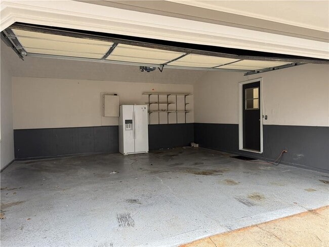 Building Photo - 205 Tallow Box Drive