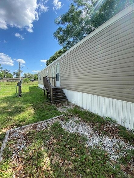 Building Photo - 37412 Carringer Rd