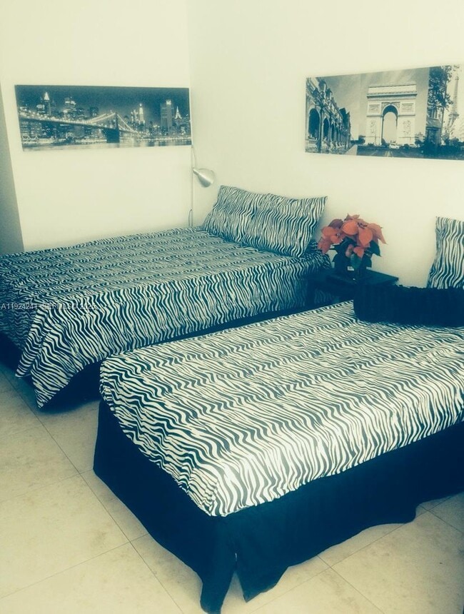 Foto del edificio - 635 8th St