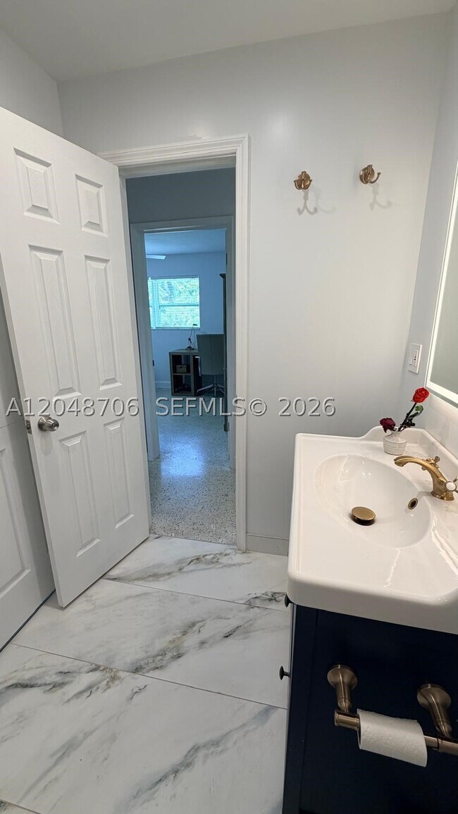 Building Photo - 3781 Jackson -