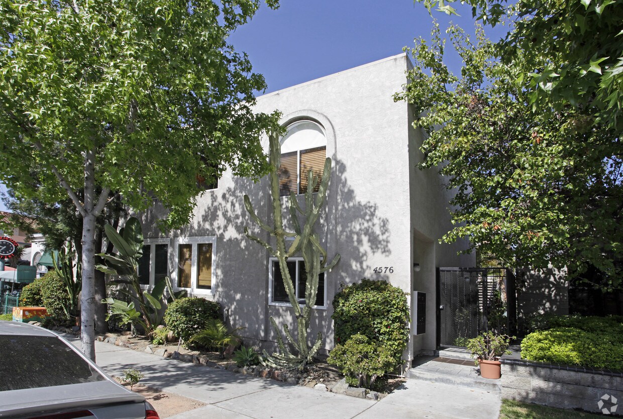 Foto principal - 4576 Park Blvd