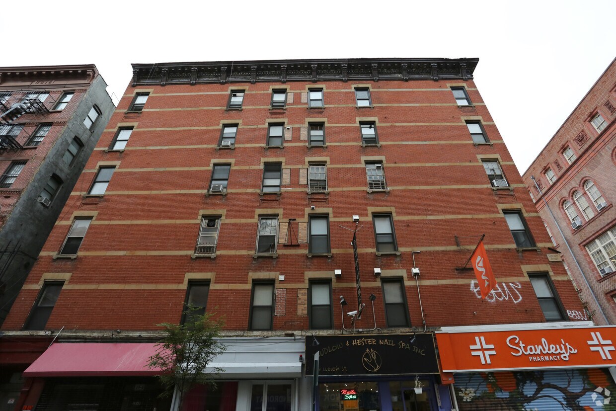 Building Photo - 29-31 Ludlow St