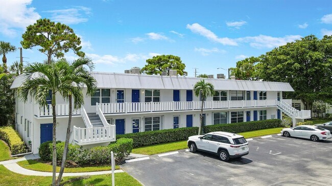 Building Photo - 2929 SE Ocean Blvd