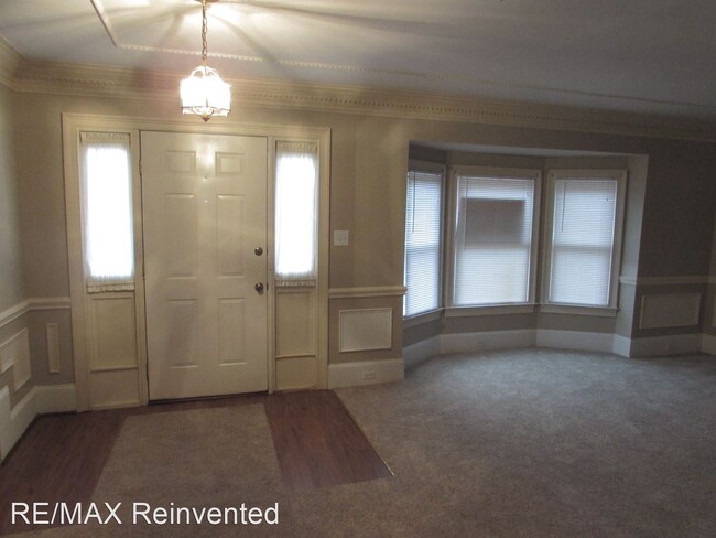 Foto del edificio - 3 br, 2.5 bath House - 636 Crown Point Drive