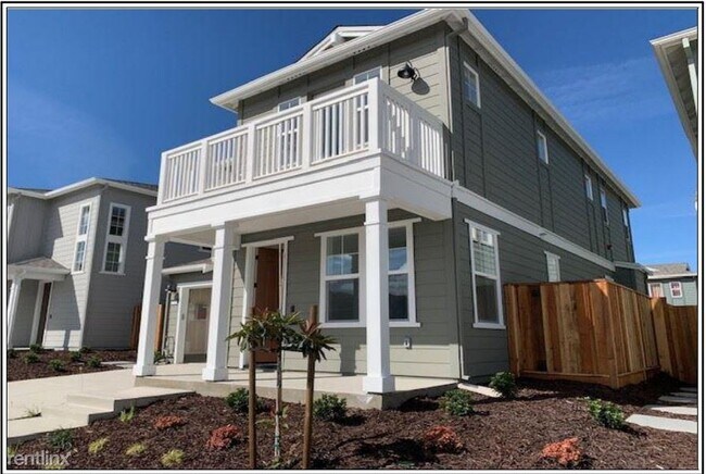 Foto del edificio - 4 br, 3 bath House - 2715 4th Avenue