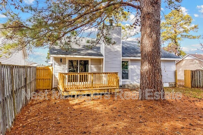 Foto del edificio - 705 Mosswood Ln