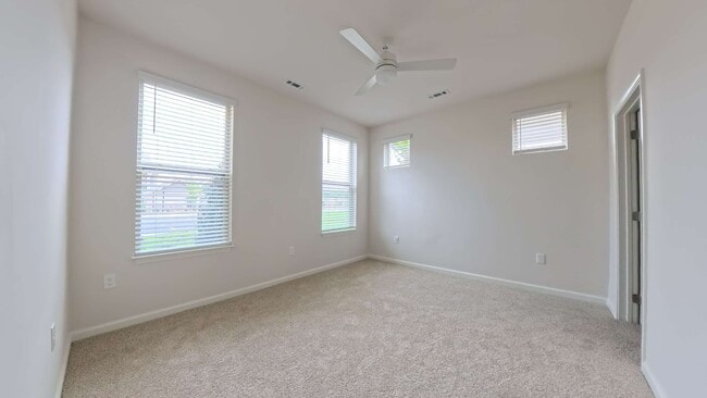 Dormitorio - Creek Mill Apartments