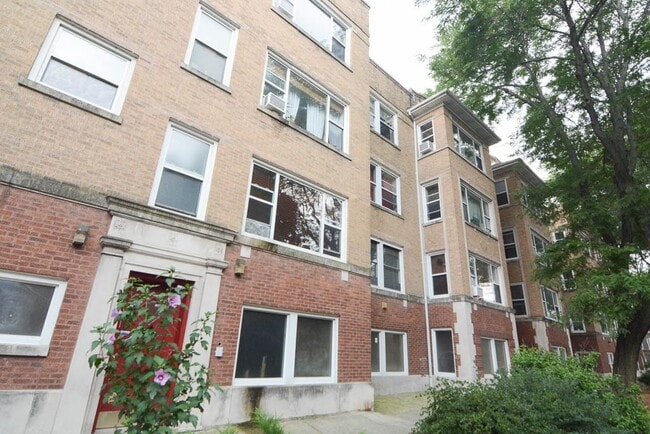 Building Photo - 1421 W Jonquil Ter