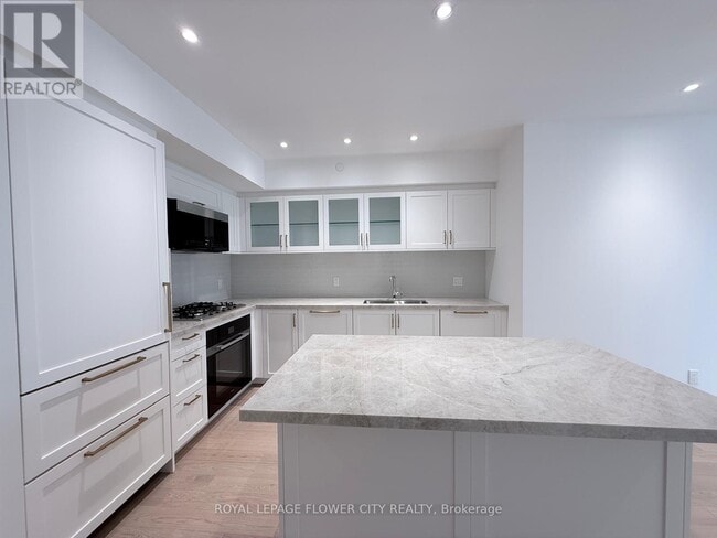 Building Photo - 505 Glencairn Ave