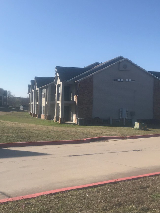 1902 Knox Rd NW, Ardmore, OK 73401 Apartment for Rent in Ardmore, OK