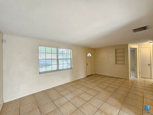 Foto del edificio - 2 Bedrooms 1 bath House for Rent in New Po...