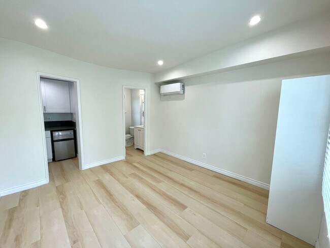 Foto del edificio - 10340-10360 Bellwood Ave