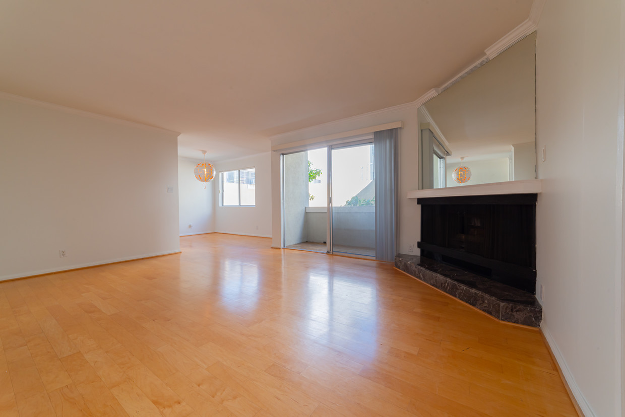 Living Room - 11849 Mayfield Ave