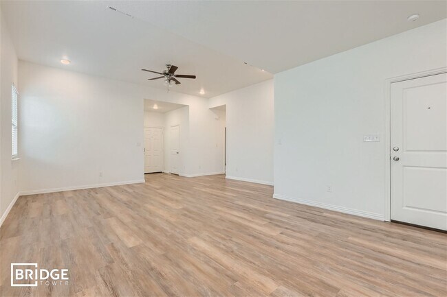 Foto del edificio - 5501 Wynwood Dr