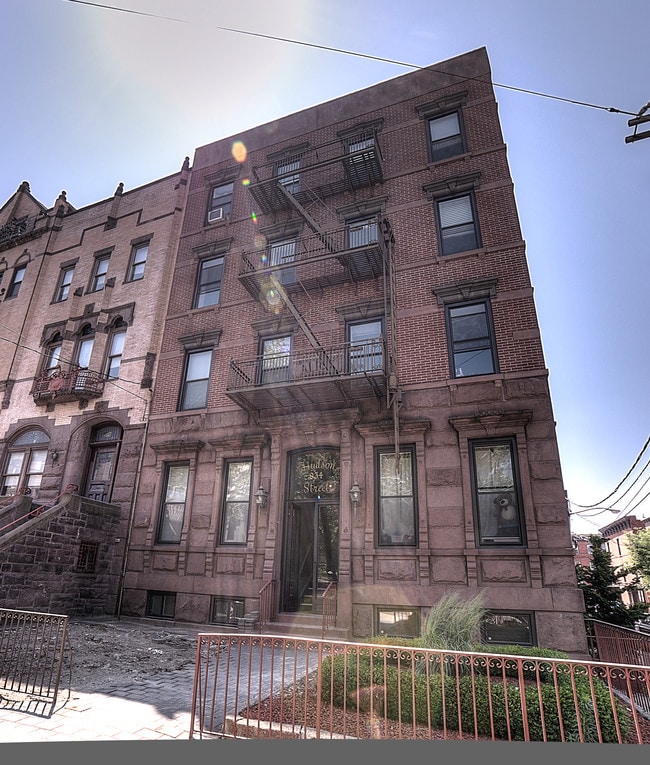 834 Hudson St Unit 3D, Hoboken, NJ 07030 Apartment for