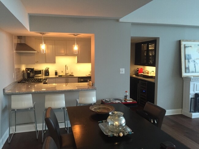 Building Photo - 700 7th St SW