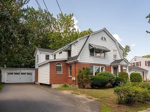 Building Photo - 710 Coolidge Ave