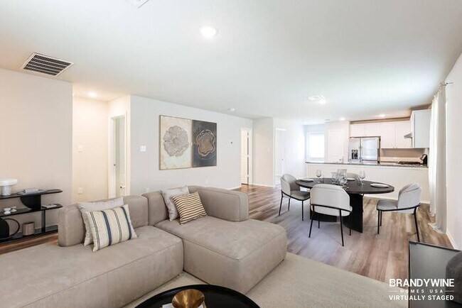 Foto del edificio - 7107 Winding Shelf