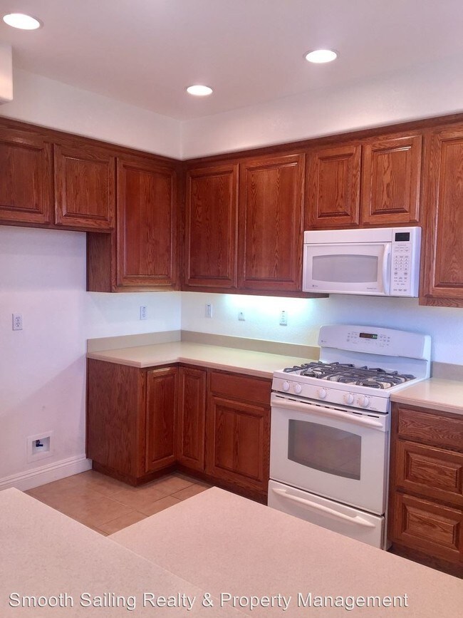 Building Photo - 22 Bronco Creek Ct