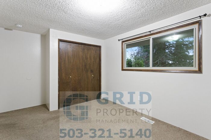 Primary Photo - 23601 SE Blue Ridge Dr