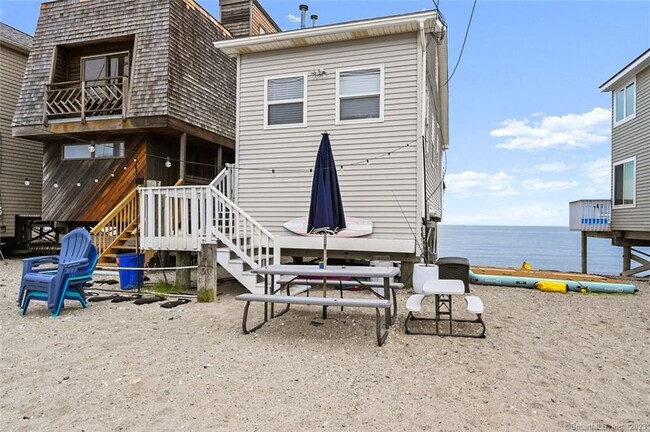 Building Photo - 43 Shoreline Dr