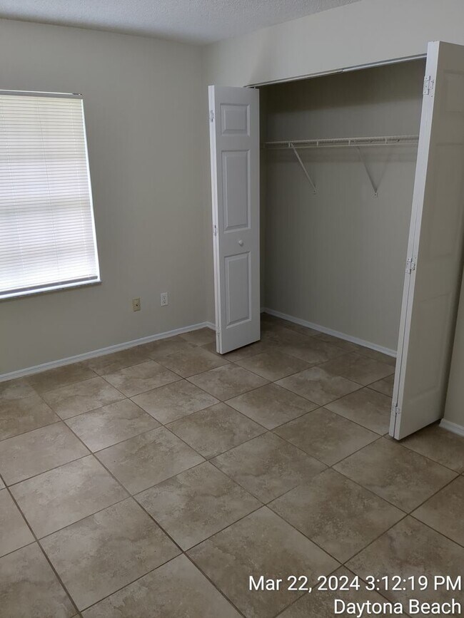 Foto del edificio - Spacious 4BR Home Minutes from Daytona Beach – Freshly Updated & Move-In Ready!