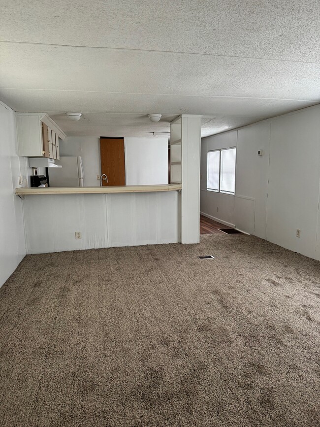 Building Photo - 189 Cedar Hill Dr