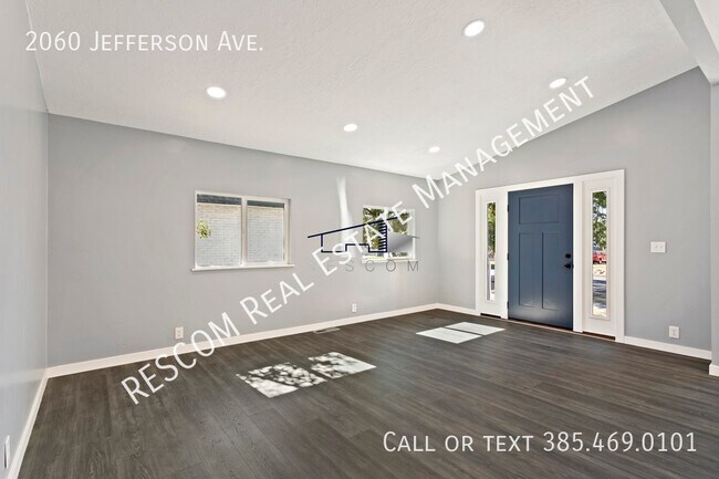 Foto del edificio - 2060 Jefferson Ave