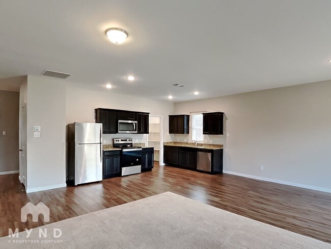 Building Photo - 217 Concho River Dr