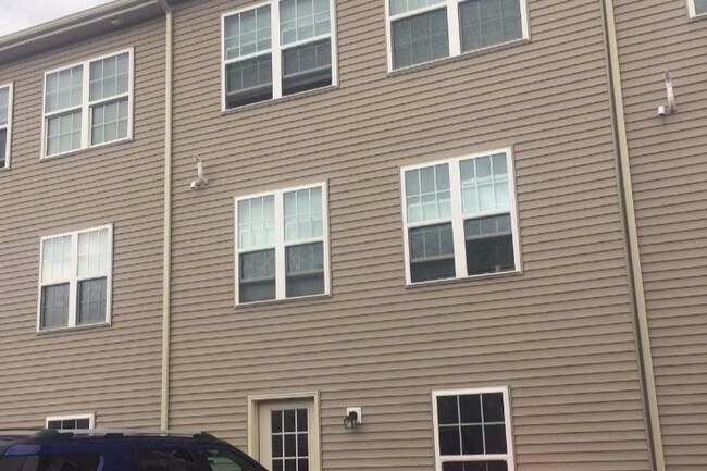 Foto del edificio - 127 S Charlotte St