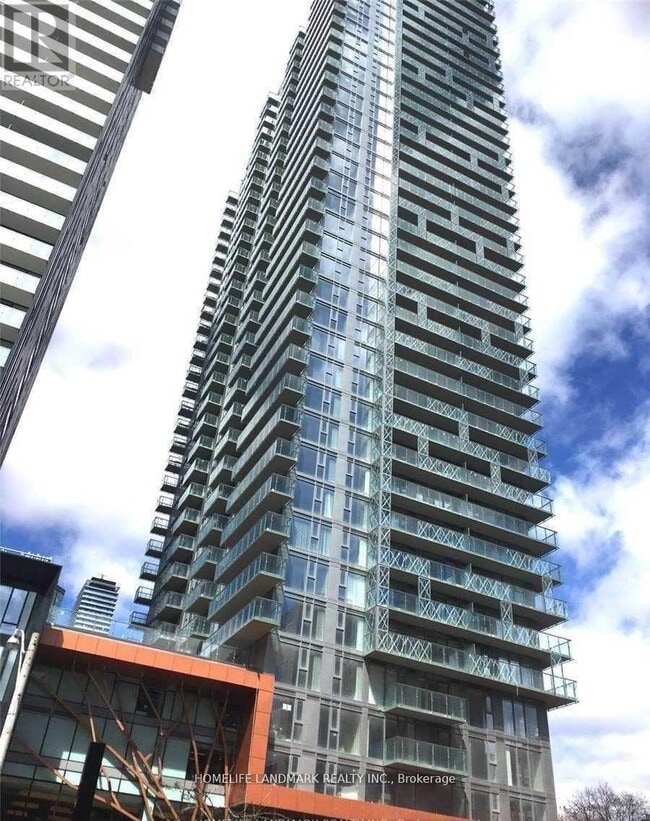Building Photo - 50 Wellesley St E