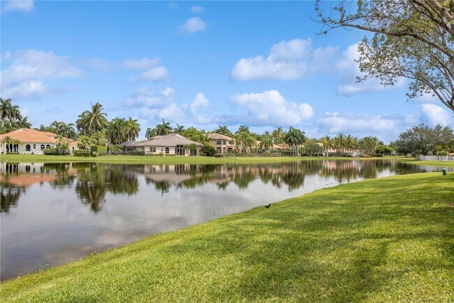 Building Photo - 2489 Bay Isle Dr