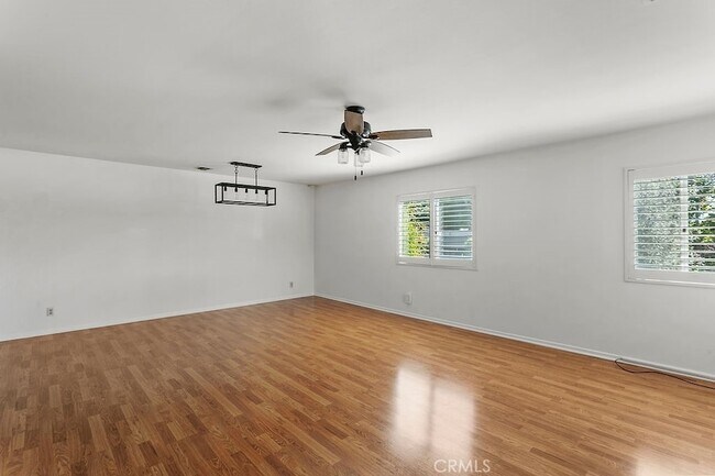 Foto del edificio - 431 E Washington Ave