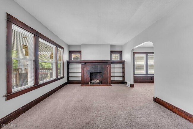 Building Photo - 2057 W 91st St