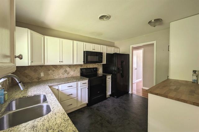 Building Photo - 2209 Costa Mesa Dr