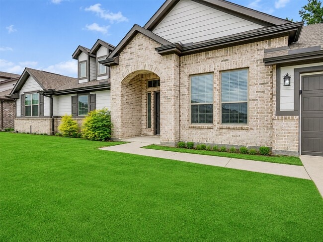 Building Photo - 8510 Amber Bend Dr