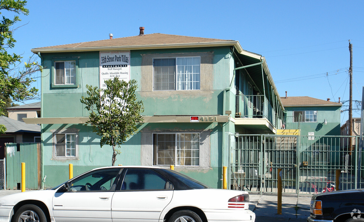 Foto del edificio - 35th Street Apartments