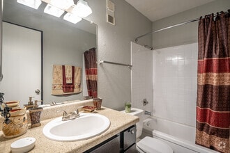 Woodchase Apartments photo'