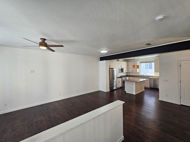 Photo - 868 Kalamath St Townhome