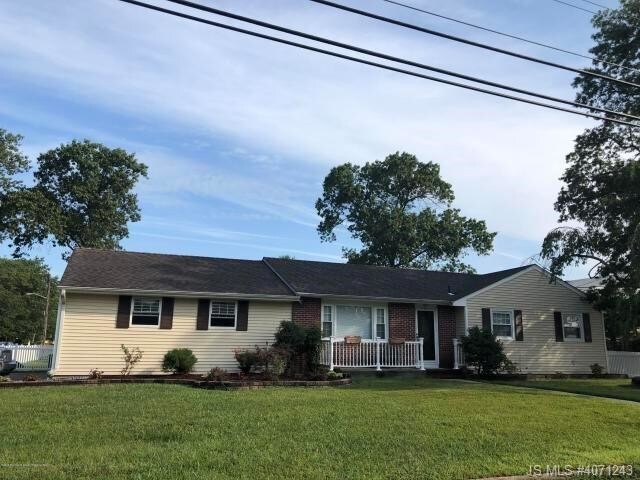Building Photo - 306 Briggs Ave