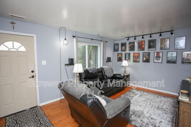 Foto del edificio - 146 Shoreline Dr