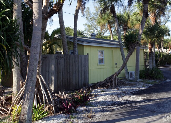 Building Photo - 2550 N Beach Rd