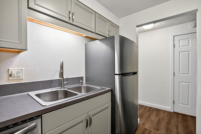 Foto del edificio - 2865 N Clark Ct