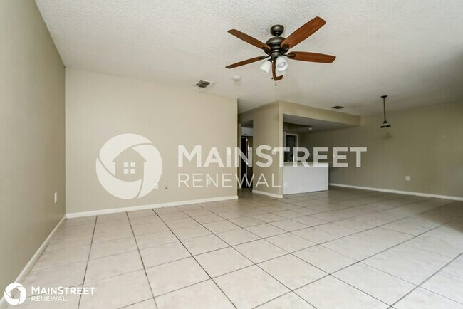 Building Photo - 4405 58th Ave N, St Petersburg, FL 33714