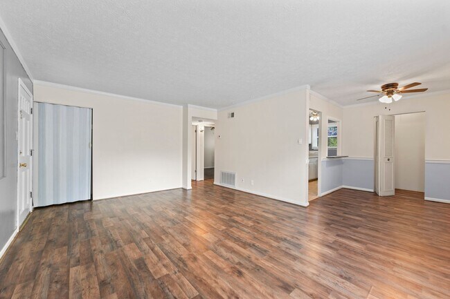 Foto del edificio - 2 bedroom 1 bath unit for rent in the High...
