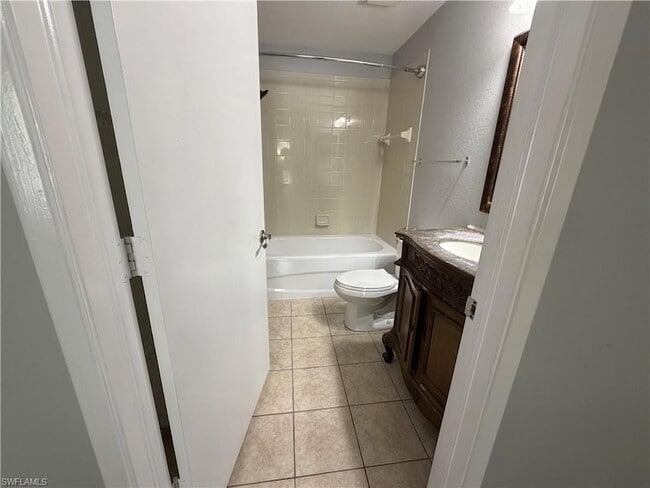 Foto del edificio - 8215 Ibis Club Dr