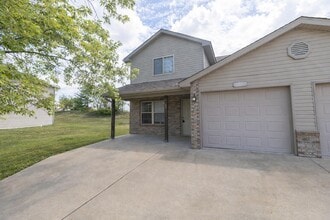 Building Photo - 3914 Snowy Owl Dr