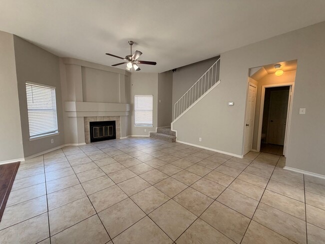 Building Photo - OPEN 3 BR W/ MASTER DOWN*STAINLESS STEEL APPLIANCES*FIREPLACE IN LIVING*TILED SHOWER*WALK-IN CLOS...